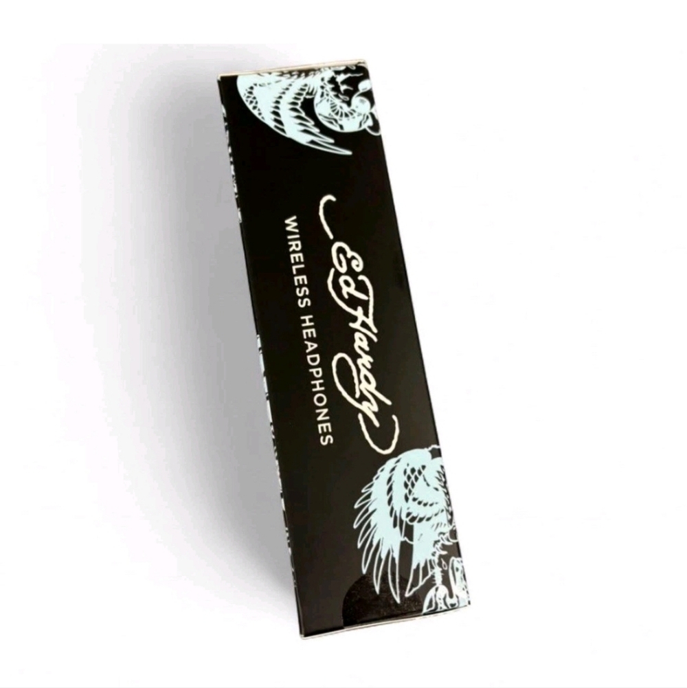 Ed Hardy Tattoo Design Headphones - Picture 4 of 7